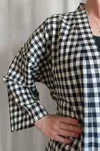 Load image into Gallery viewer, Bodil checked white/black